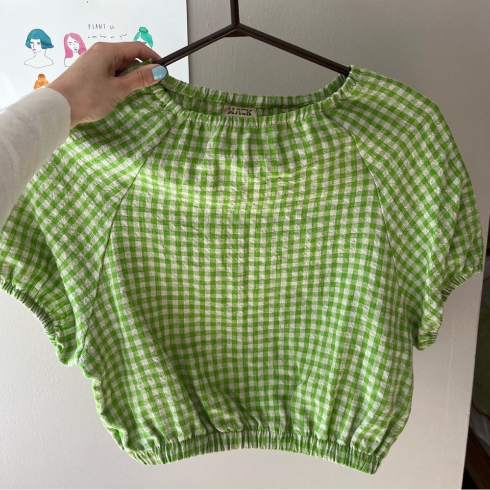 Cropped linen blouse